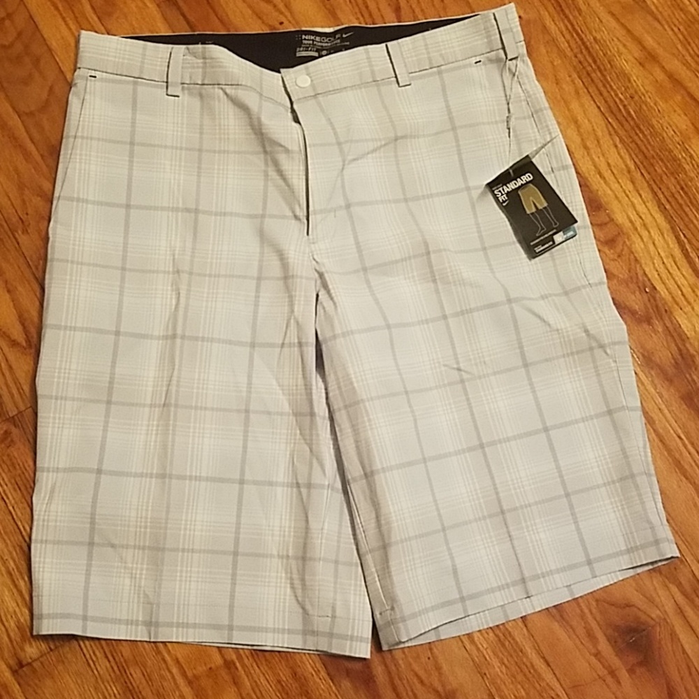 Nike golf shorts